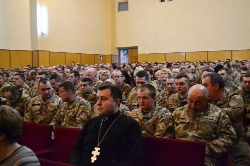У Львові у святкуванні Дня Збройних Сил України взяли участь капелани УГКЦ.(ФОТО) У Львові у святкуванні Дня Збройних Сил України взяли участь капелани УГКЦ.(ФОТО)